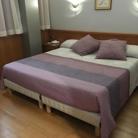 Encasa Hotel Алманса Екстериор снимка