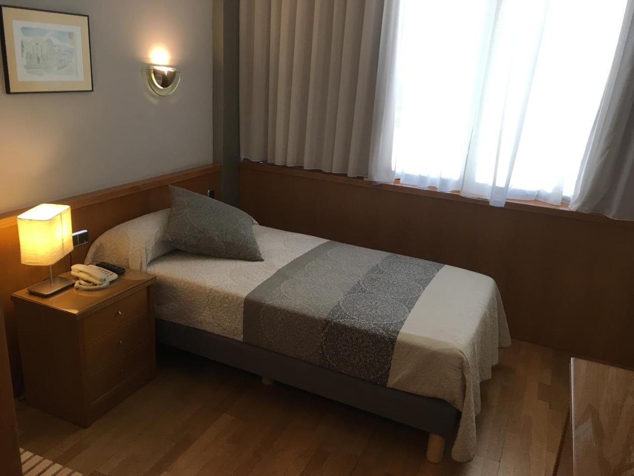 Encasa Hotel Алманса Екстериор снимка