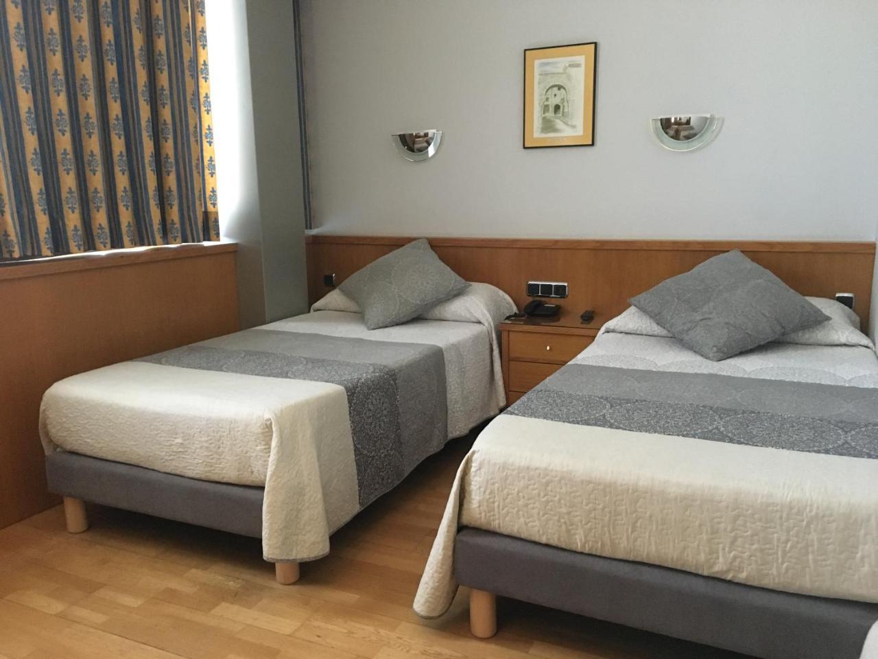 Encasa Hotel Алманса Екстериор снимка
